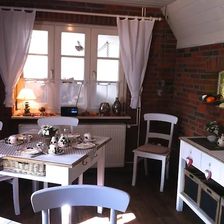 Allee-hof Bockhorn Bed & Breakfast *